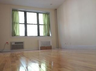 160 E 28th St, Brooklyn, NY 11226