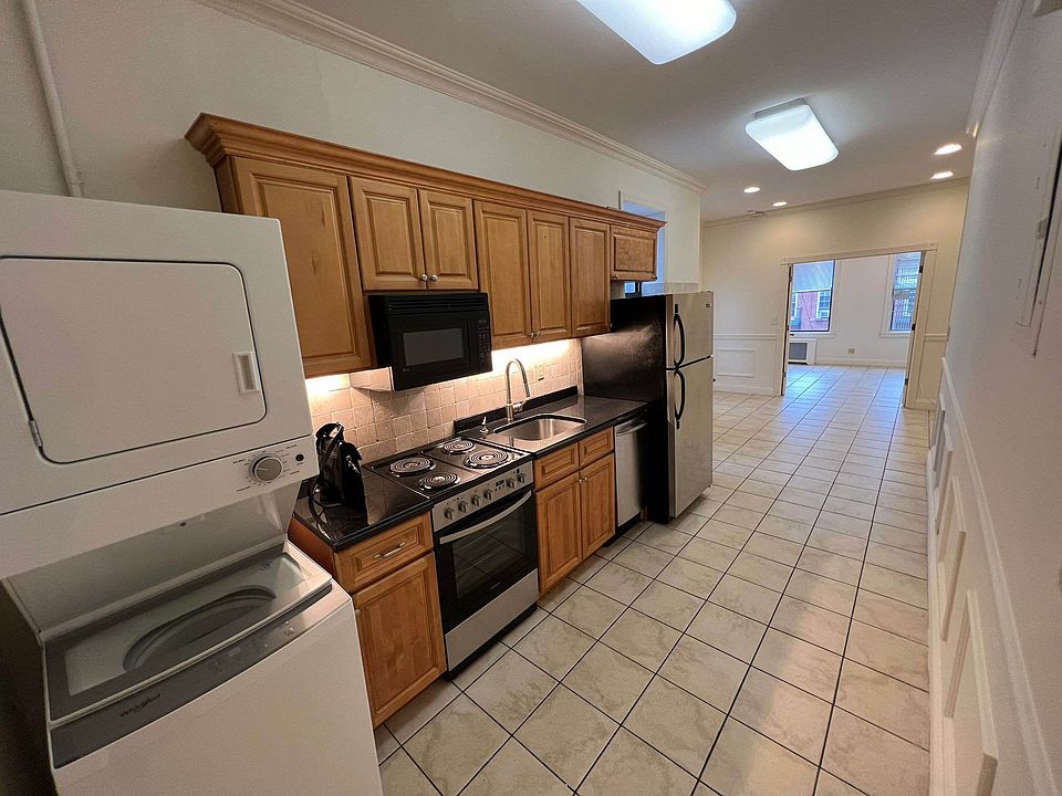 1st image of 324 W 43rd St APT 5B