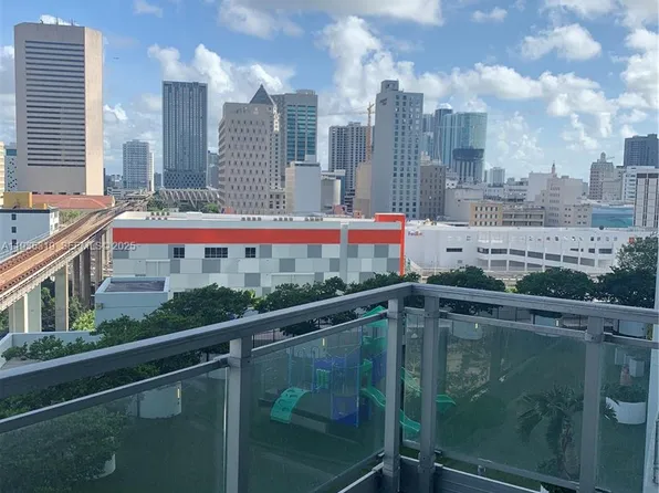 90 SW 3rd St APT 1211, Miami, FL 33130