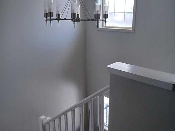 4th image of 133 W Old Boomer Rd