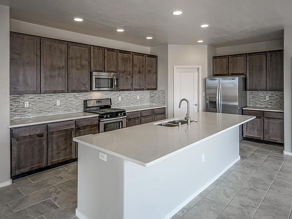 Kitchen - Marilyn Lomas Encantadas