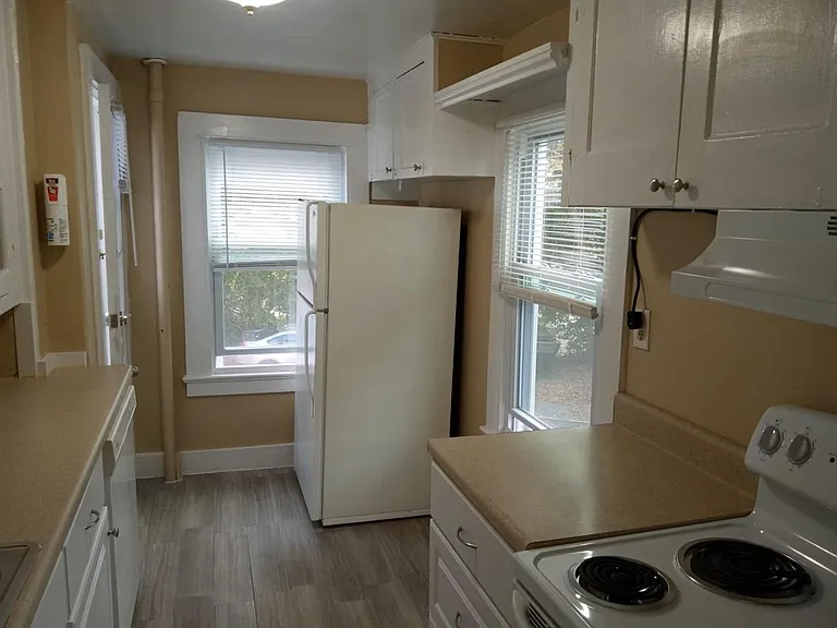 7 Broad St #4 — Photo 9