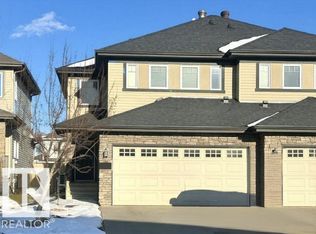 2037 69a St SW, Edmonton, AB T6X0S5