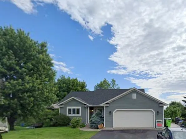 1628 Hallewood Blvd, New Richmond, WI 54017