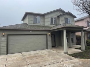 293 Mac Ct, Central Point, OR 97502