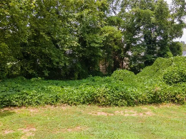 751 Neal St NW, Atlanta, GA 30318