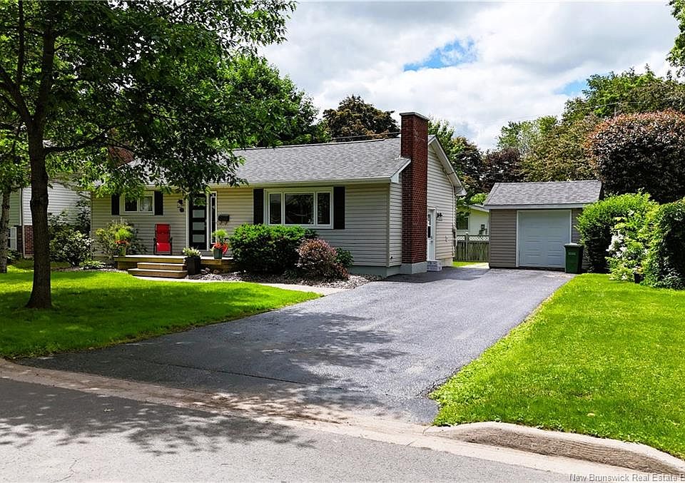 1st image of 45 Sherwood Ct