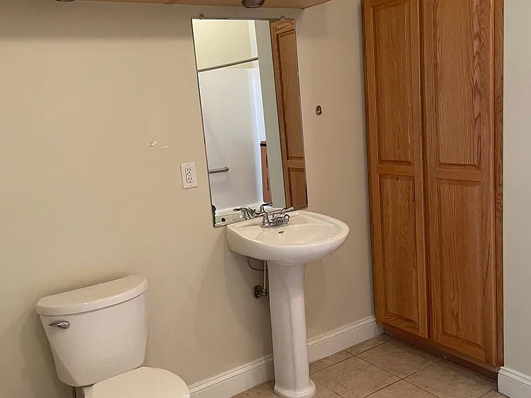 1333 W Broad St #202 — Photo 8