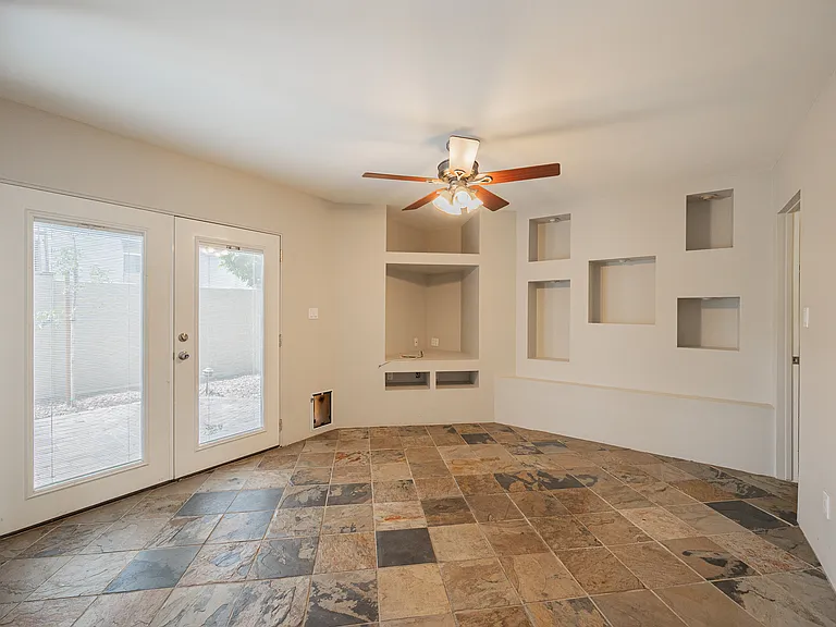 4922 N 42nd Way — Photo 7
