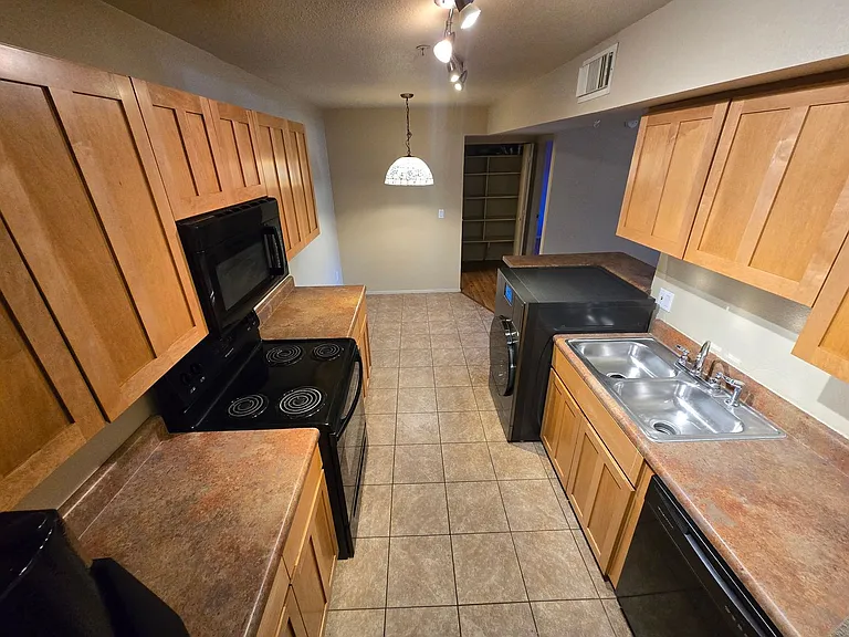 1385 W University Ave #4-125 — Photo 17
