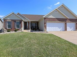 2 Homefield Meadows Ct, O'Fallon, MO 63366