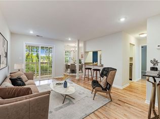 102 Westwick Ct UNIT 8, Sterling, VA 20165