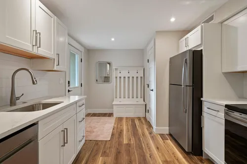 1025 E 5th Ave #B Photo 1
