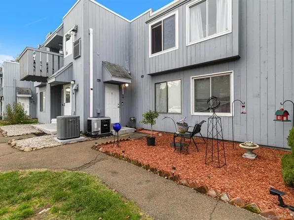 9 Birch Lane #I, East Haven, CT 06513