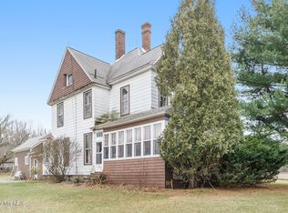 8335 Marsh Rd, Plainwell, MI 49080