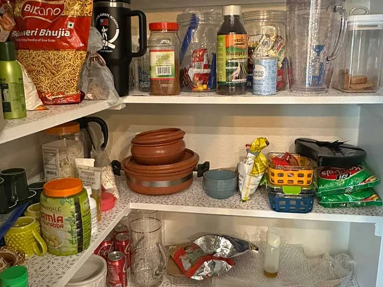 10709 Blake Gdns — Photo 17