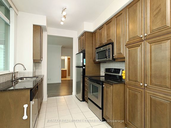 3rd image of 90 Absolute Ave #1909
