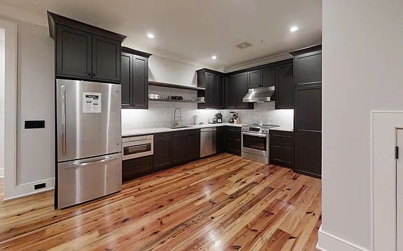 3rd image of 288 King St #201