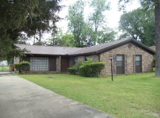 700 Agee Ave, Valley Grande, AL 36701