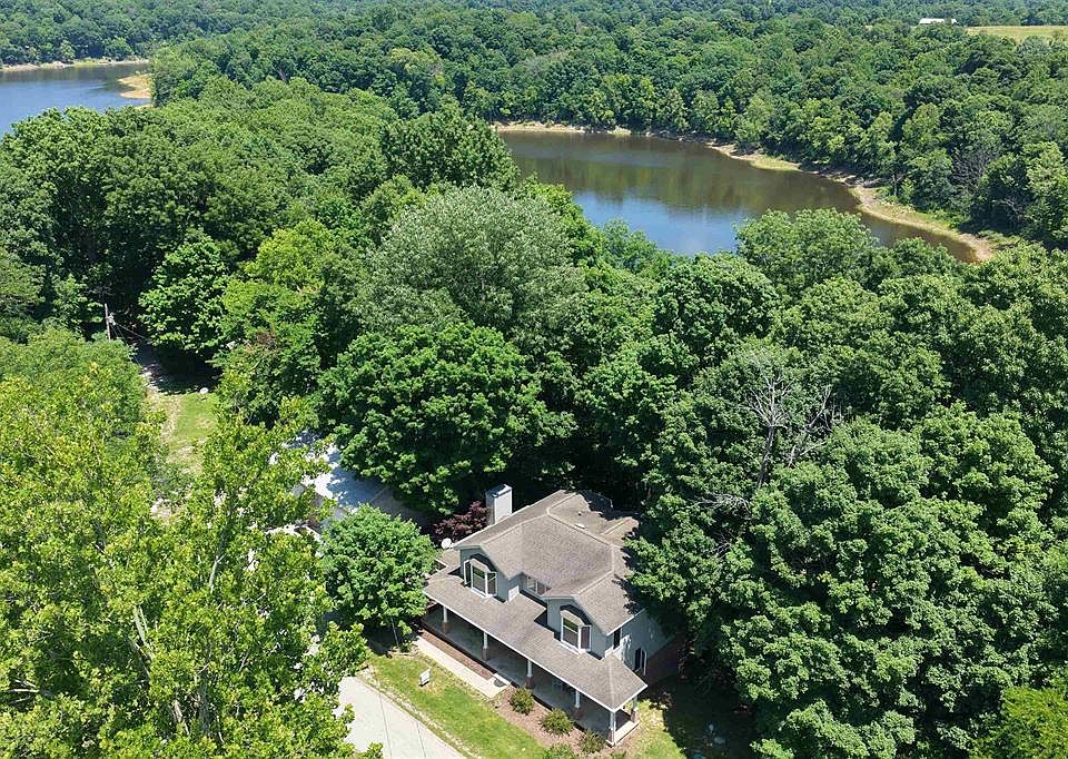 1st image of 601 Indian Ridge Rd