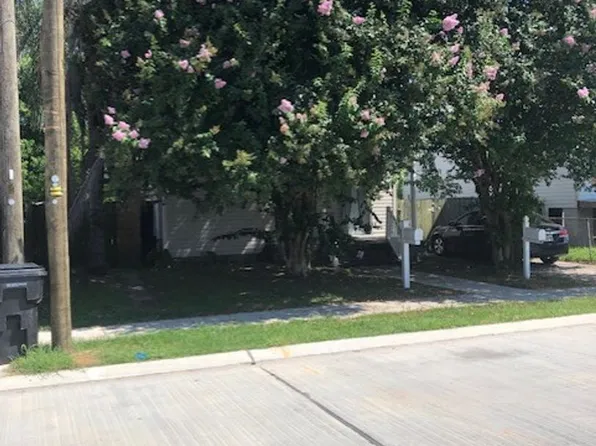 rmr2665, 2665-67 Abundance St #2665, New Orleans, LA 70122