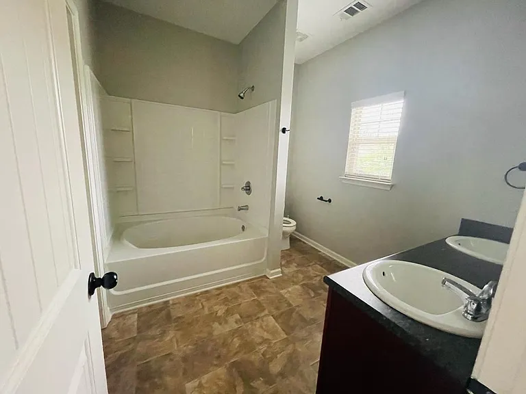 600 Oakside Pl — Photo 8