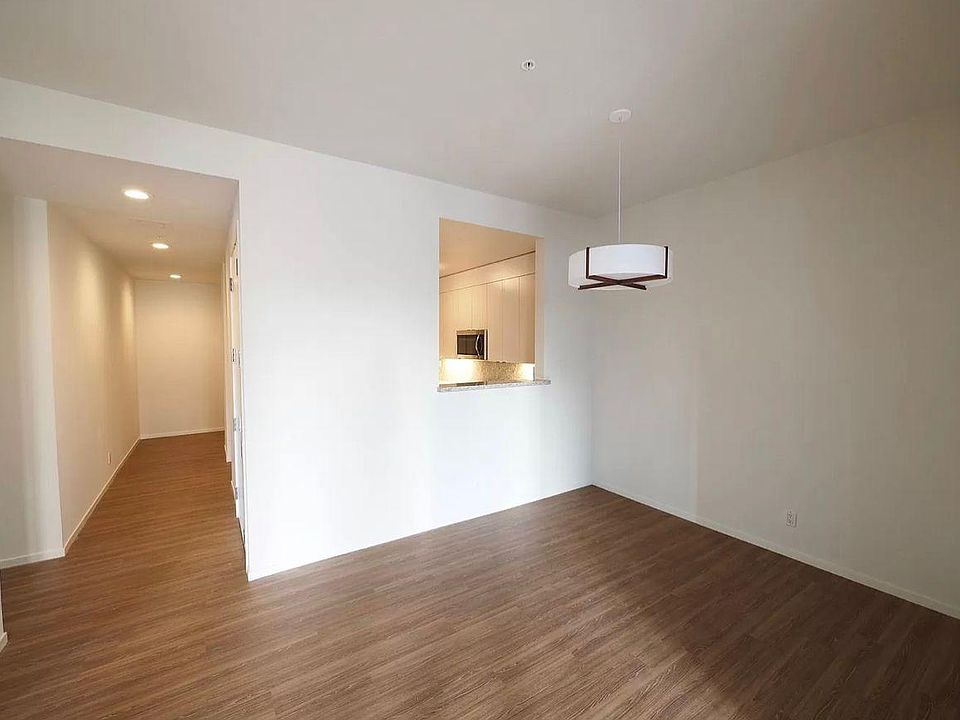 1st image of 1A Pine St #2370