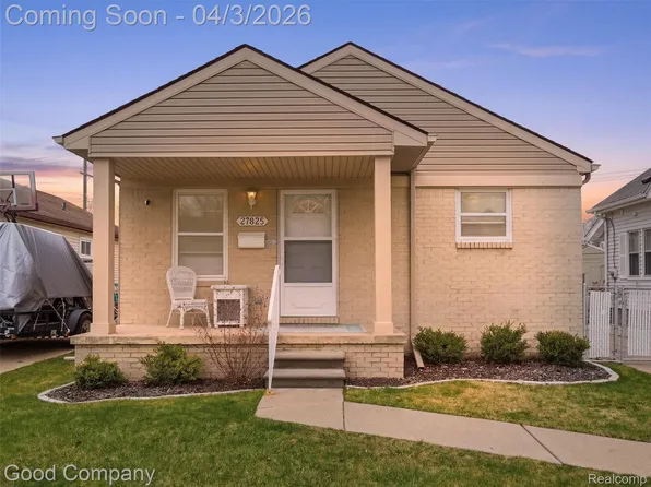 27825 Kaufman St, Roseville, MI 48066