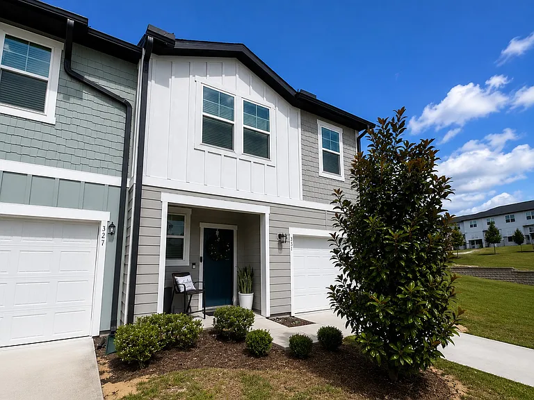 331 Madison Dr — Photo 4