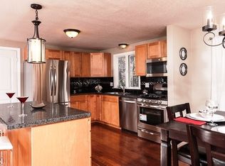 100 Tallyho Dr, Springfield, MA 01118