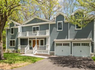 3 Lexington Rd, Wellesley, MA 02482