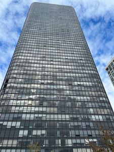 5415 N Sheridan Rd APT 5102, Chicago, IL, 60640