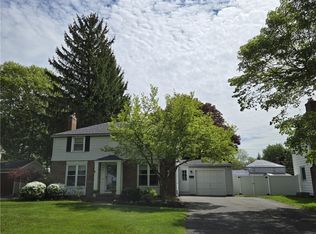 104 Tottenham Rd, Rochester, NY 14609