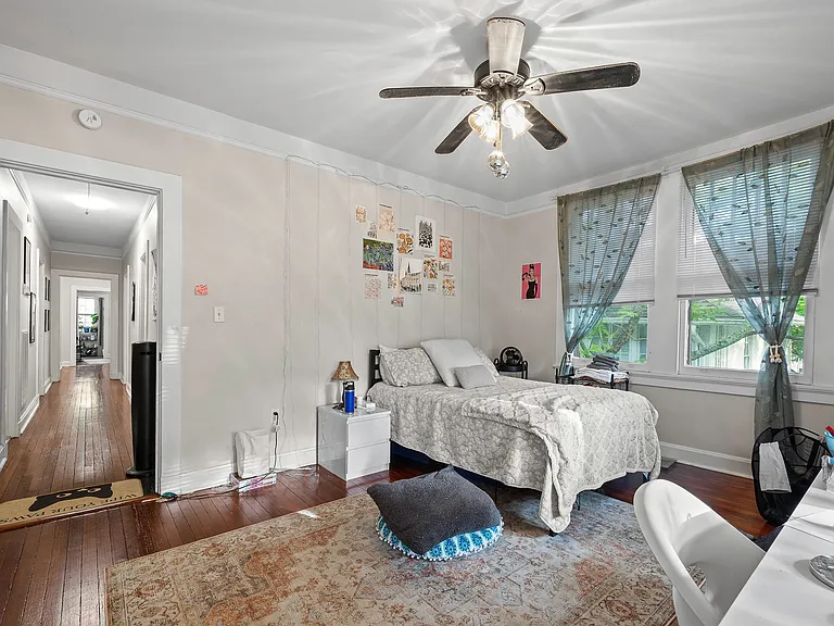 2438 Palmer Ave — Photo 12