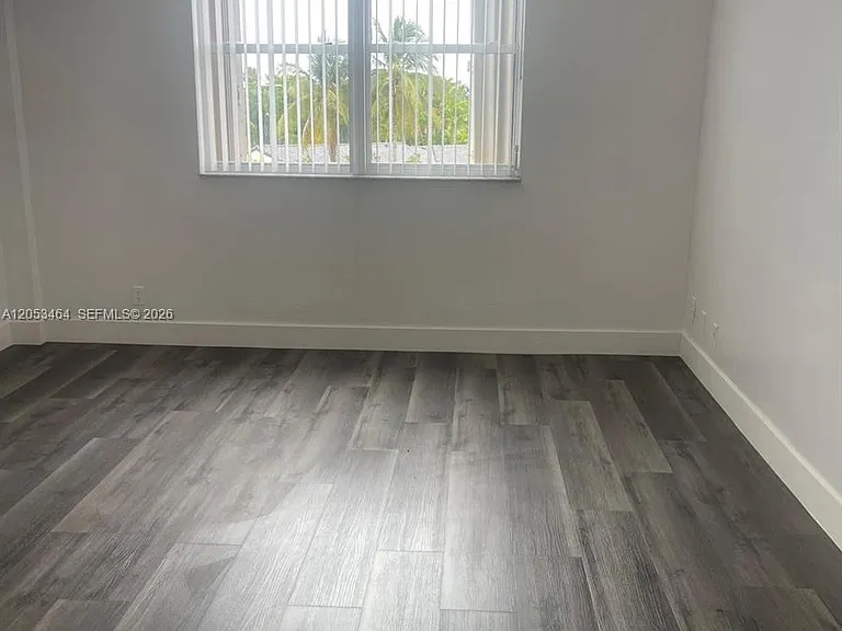 2450 NE 135th St #209 — Photo 19