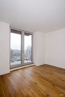 Sold by Modern Spaces | media 5