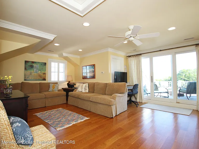 106 Stockton Blvd — Photo 19