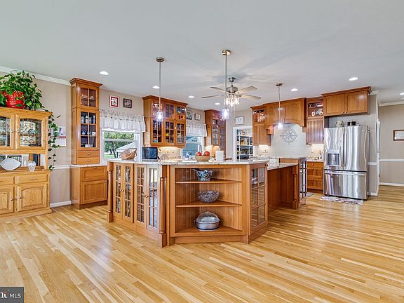 4th image of 44637 Bellview Ct