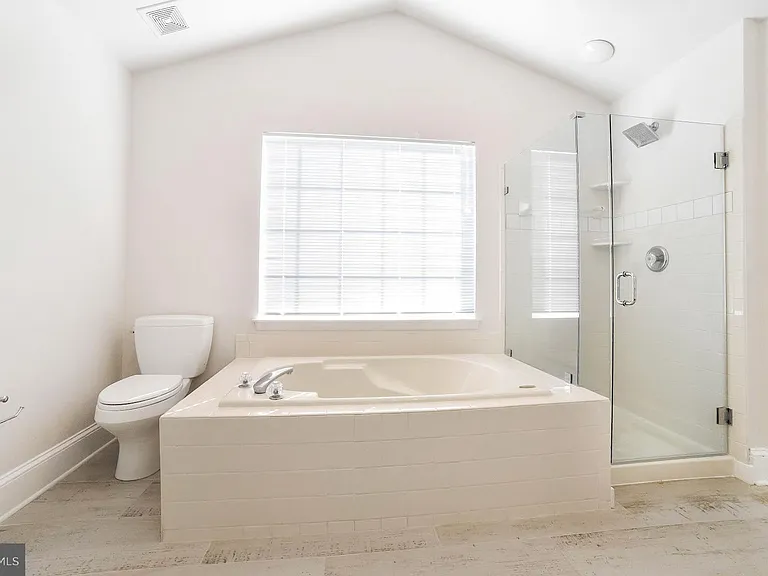 3100 Esser Pl — Photo 30