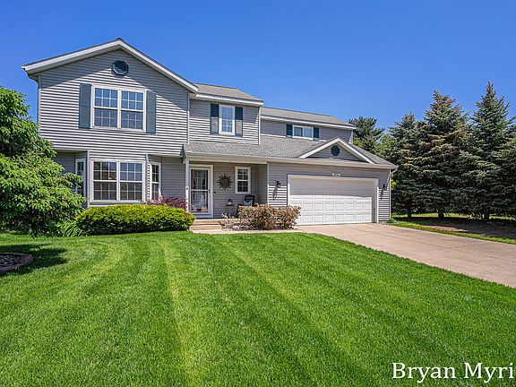 3rd image of 10966 Waterway Dr