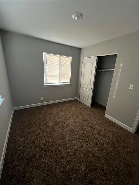 Skylark Point Apartments — Photo 3