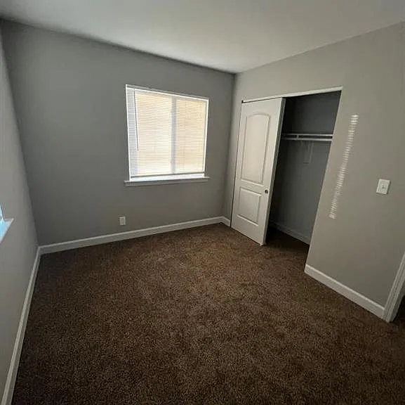 Skylark Point Apartments — Photo 3