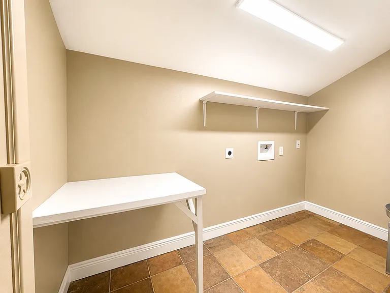 6605 Westview Dr — Photo 13