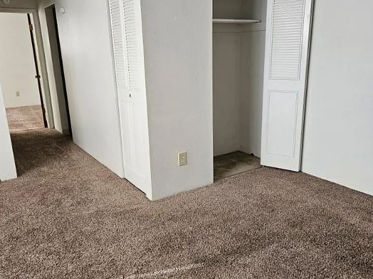 BR2219 — Photo 7