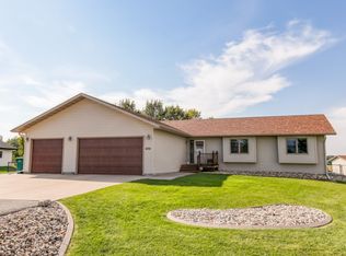 430 Lind Blvd, Harwood, ND 58042