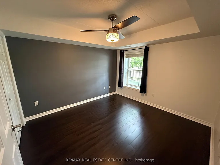 1370 Main St E #103 — Photo 12