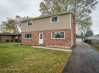 534 N Vista Ave, Lombard, IL 60148