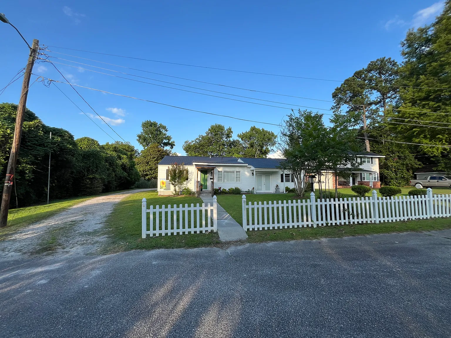 3 bed, 1444 sqft, $1,600 — Photo 3