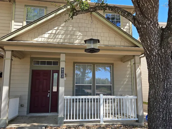 9702 Coyote Creek Dr, Houston, TX 77095