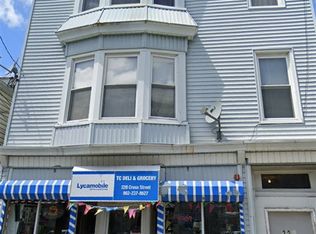 328 Cross St, Harrison, NJ 07029